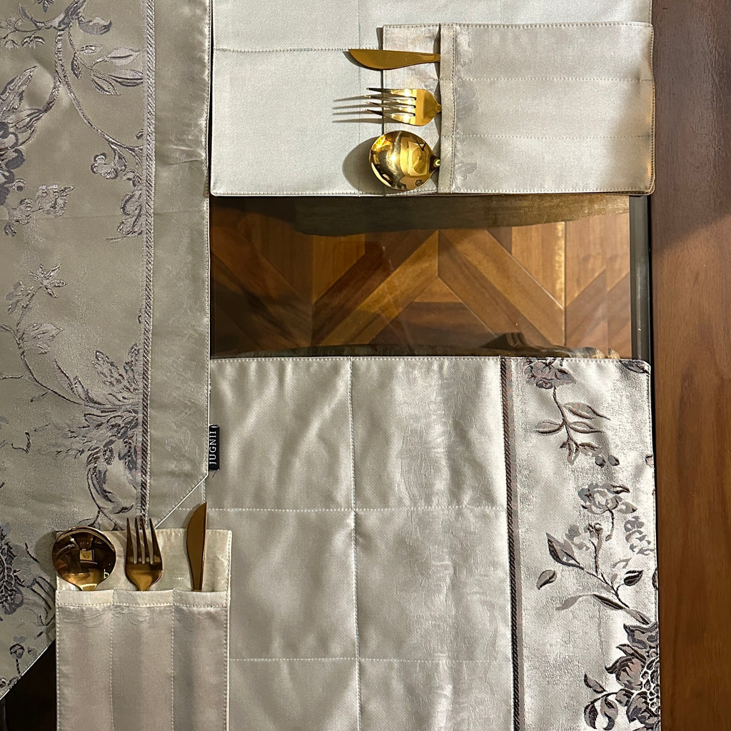 Champagne Granduer Table Set