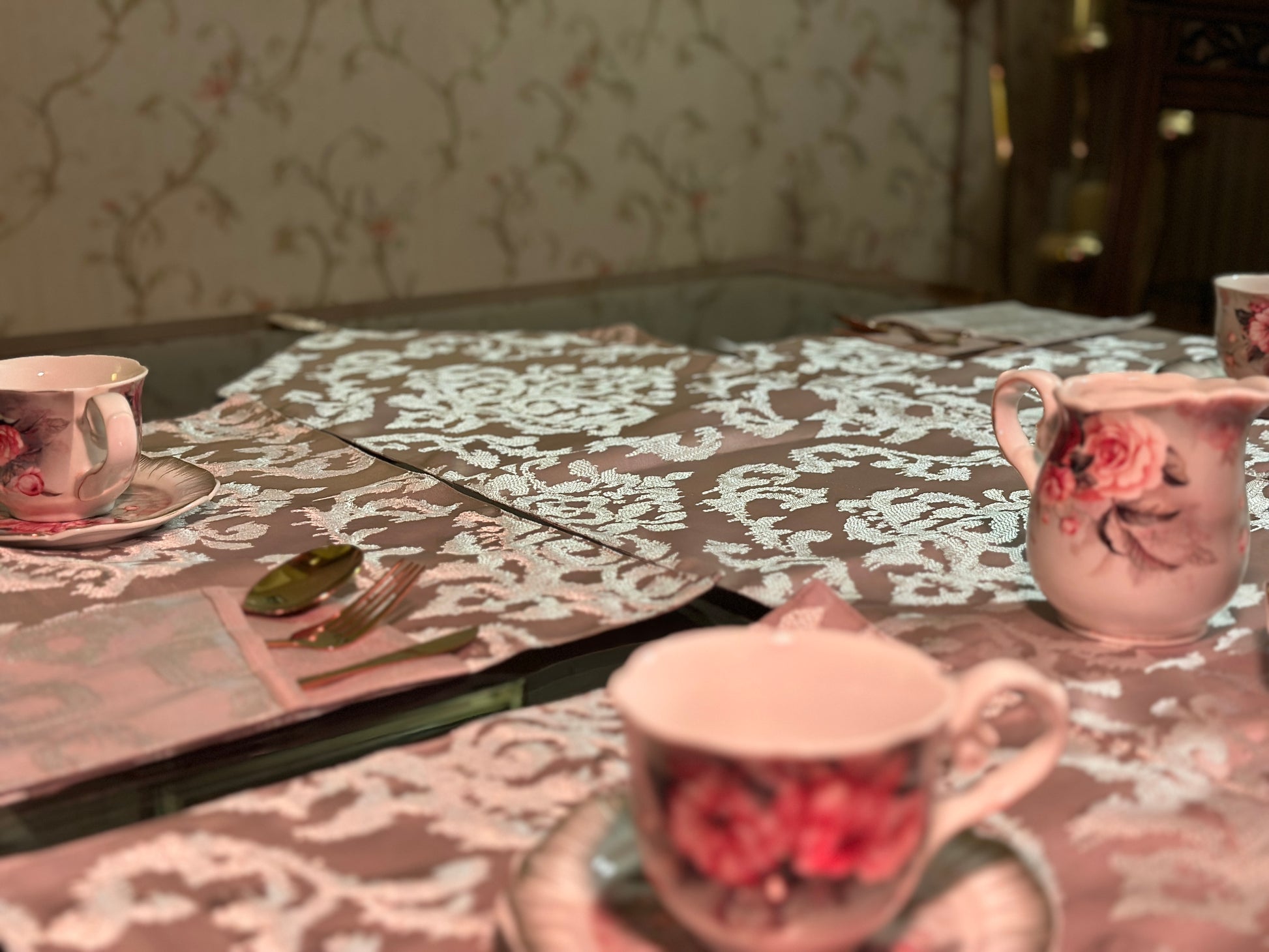 Dusty Rose Embroidered Table Set