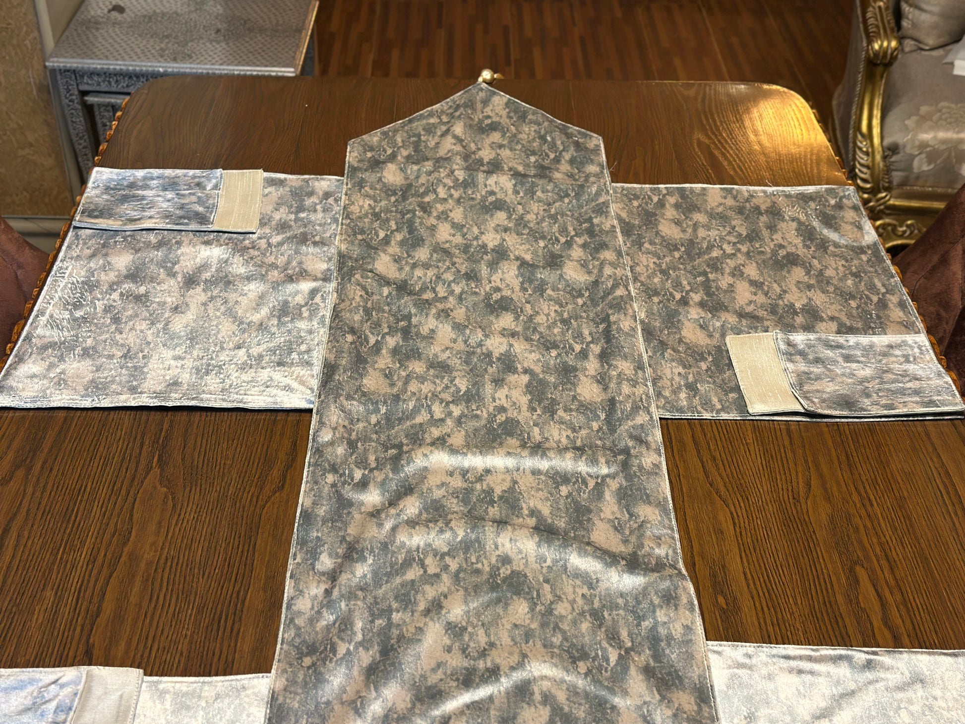 Misty Marble Table Set