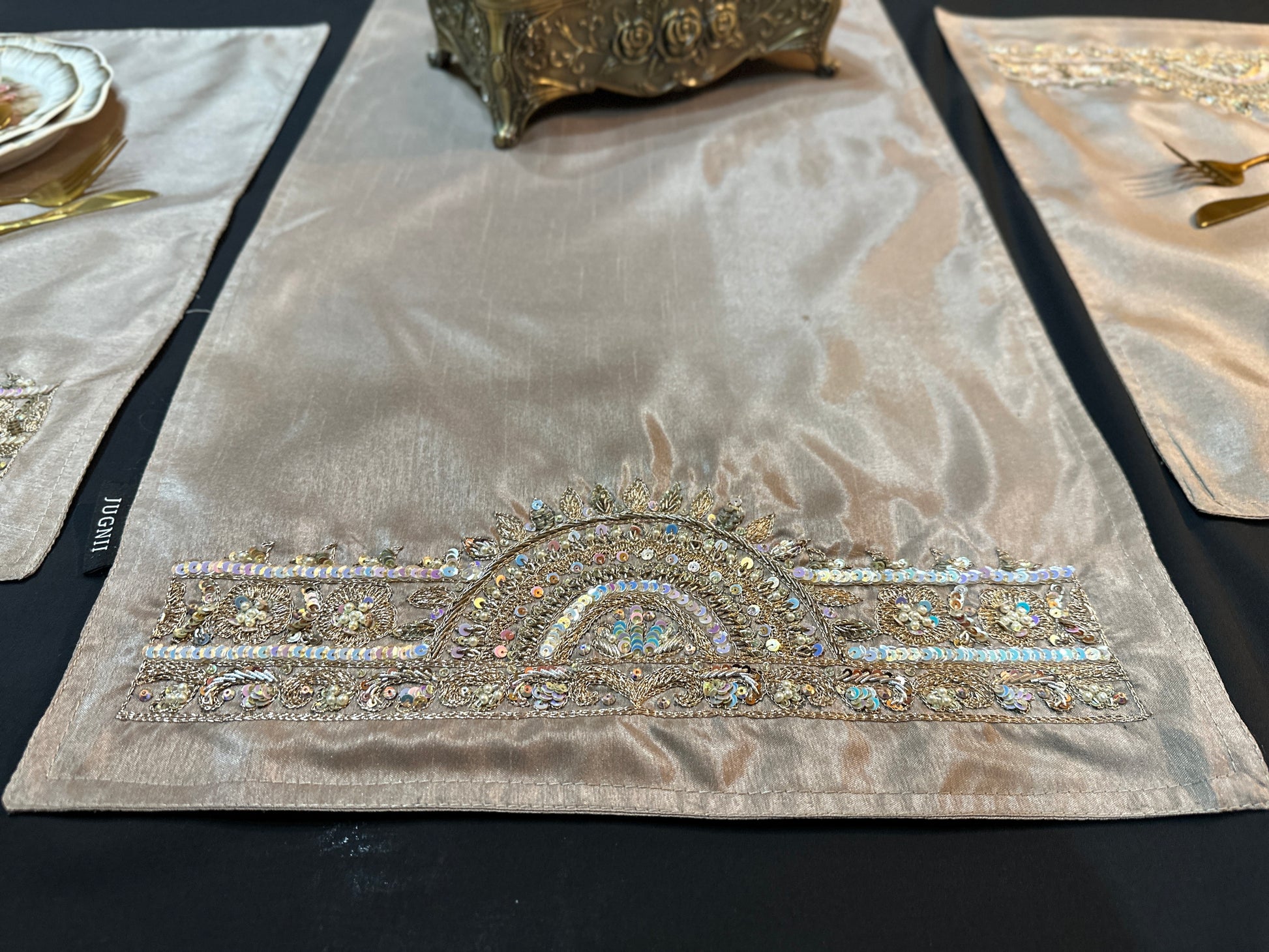 Bronze Premium Tableset