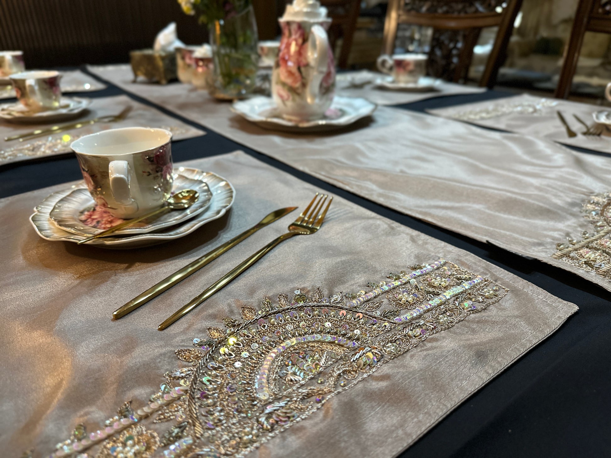 Bronze Premium Tableset