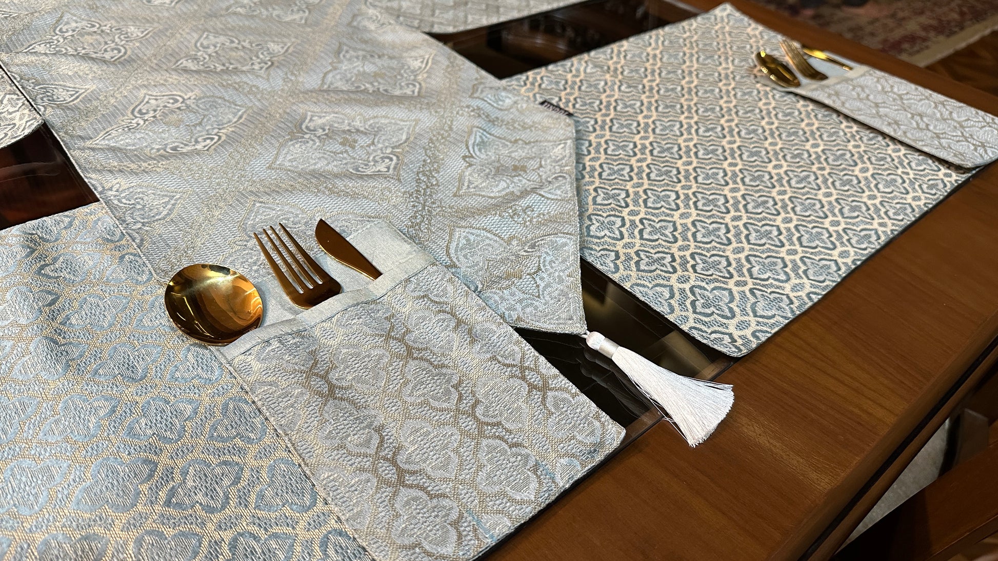 Heritage Jacquard Ice Blue and Gold Table Set