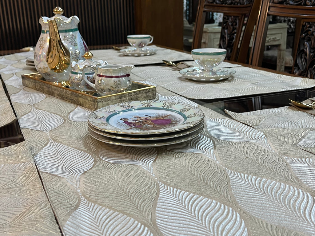 Heritage Gold Jacquard Table Set