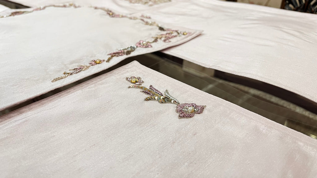 Rose Pink Premium Tableset