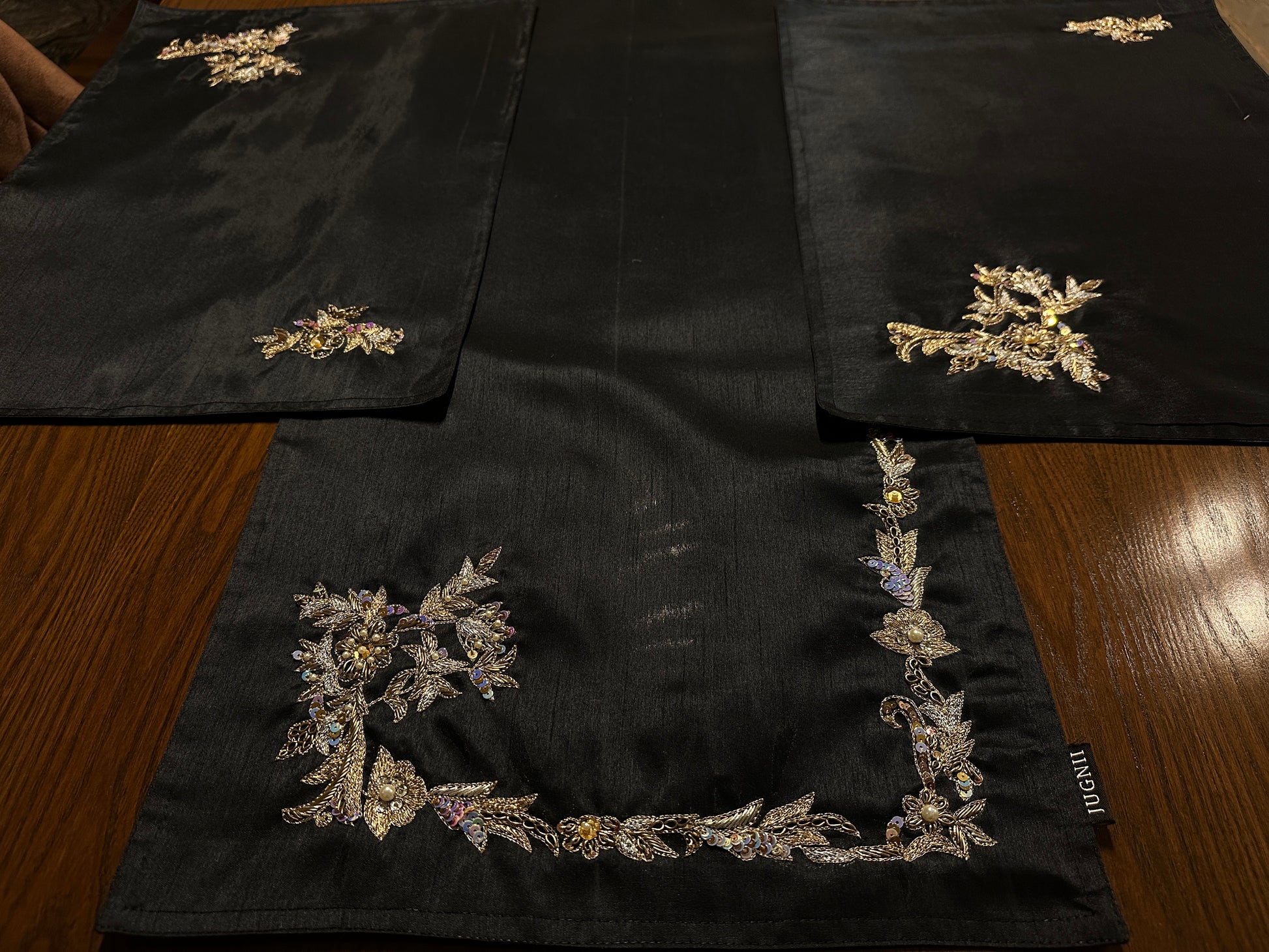 The Noir Premium Table Set