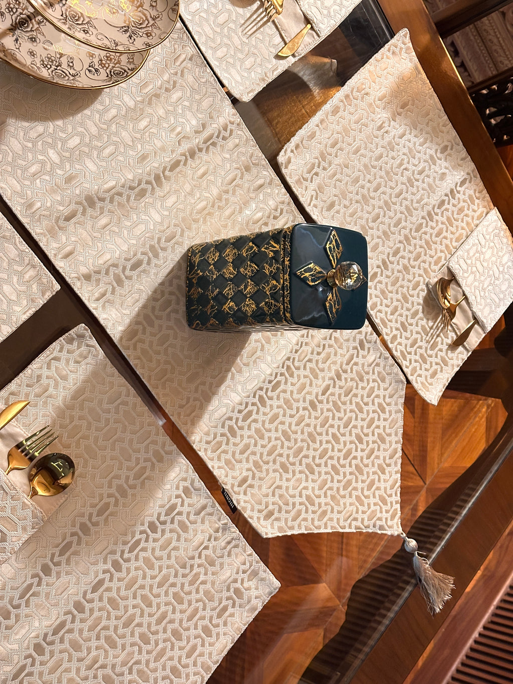 Gold & Ivory Table Set