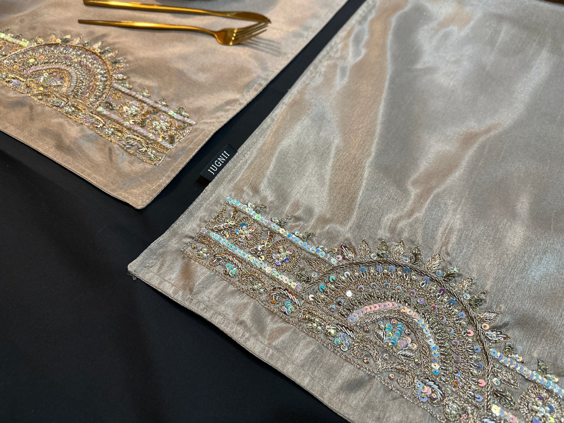 Bronze Premium Tableset