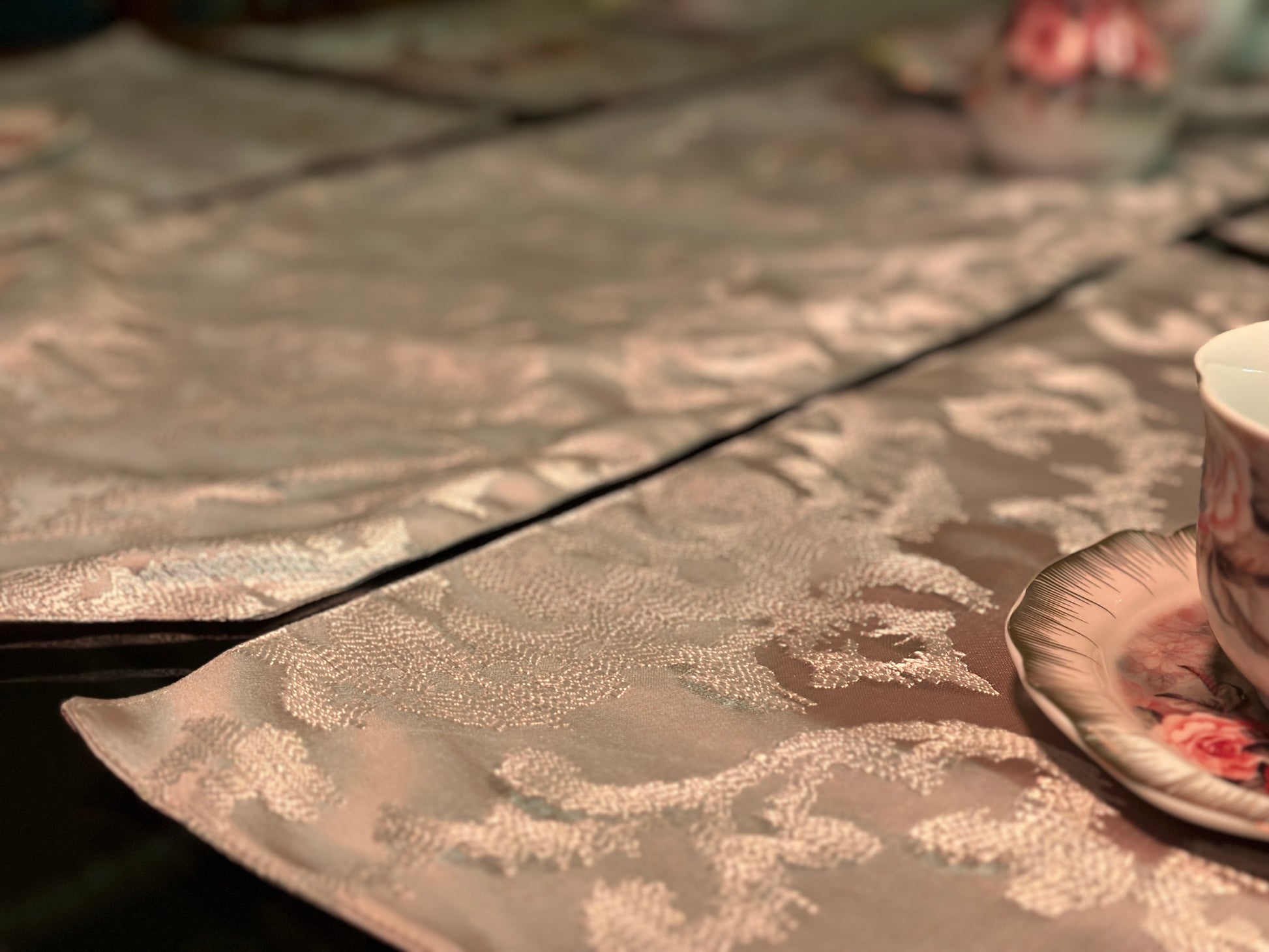 Dusty Rose Embroidered Table Set