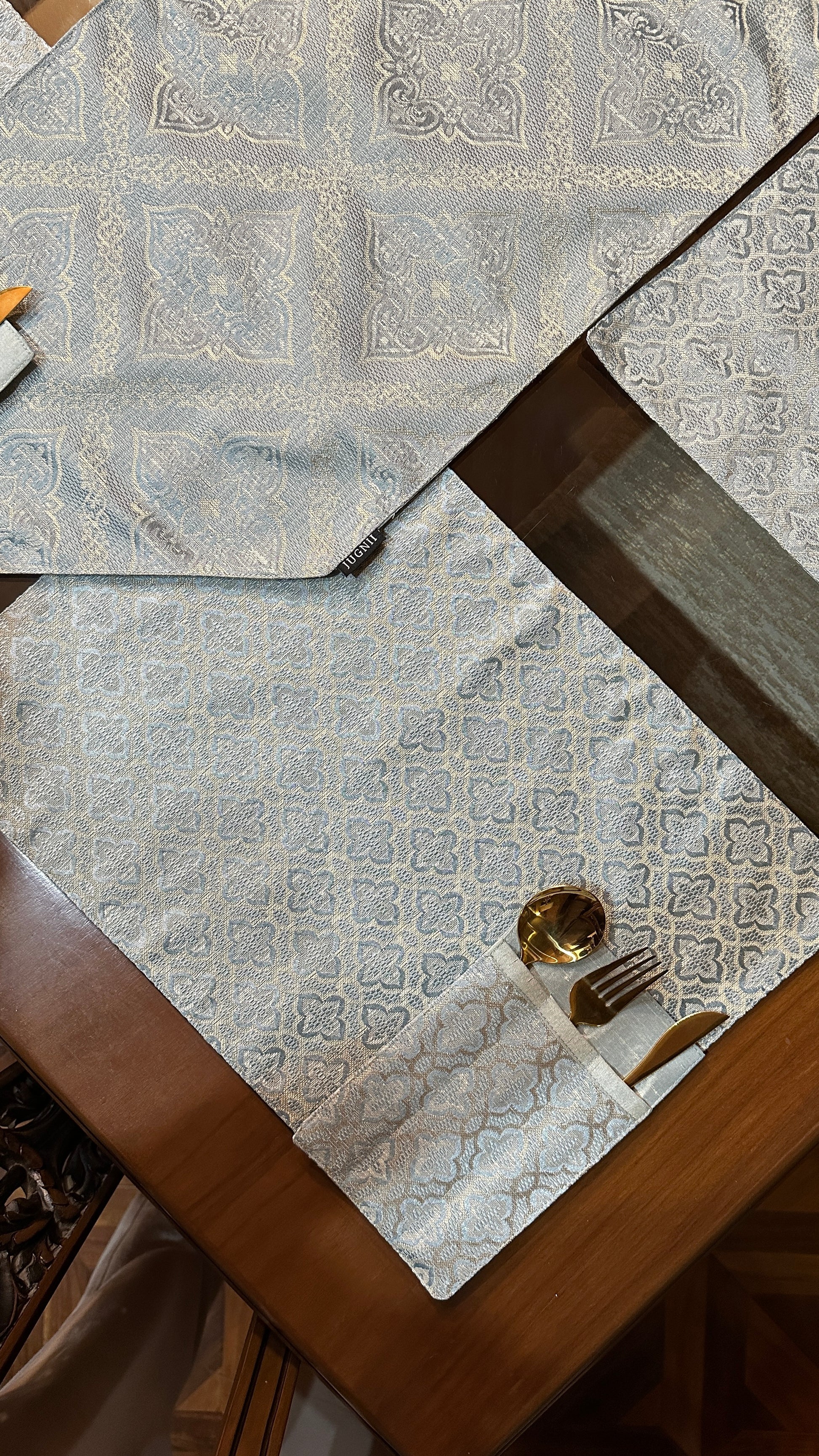 Heritage Jacquard Ice Blue and Gold Table Set