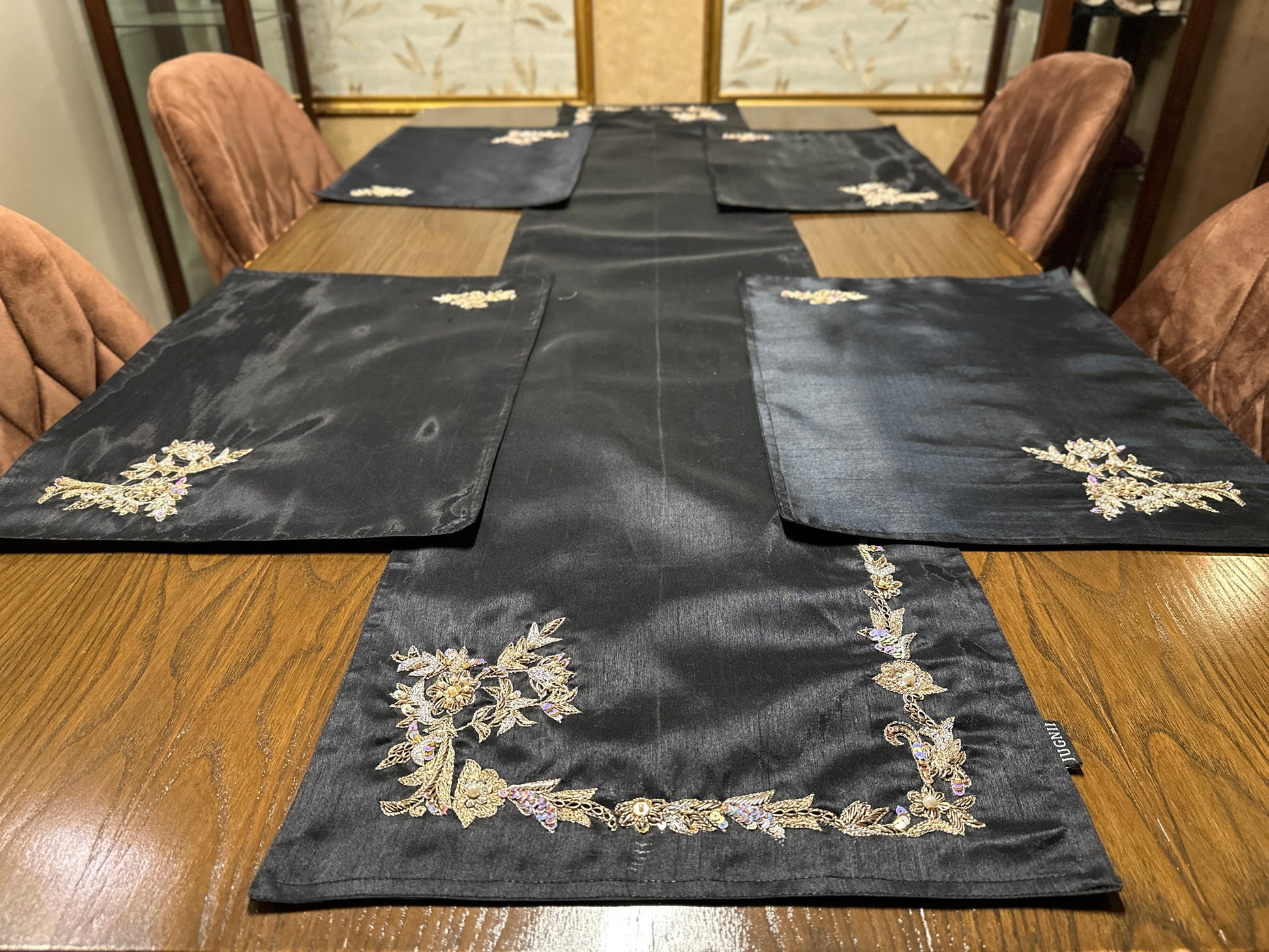 The Noir Premium Table Set